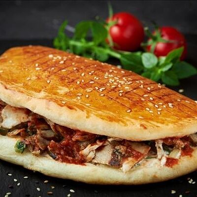 Карски со свининой в Папа жарит по цене 470 ₽