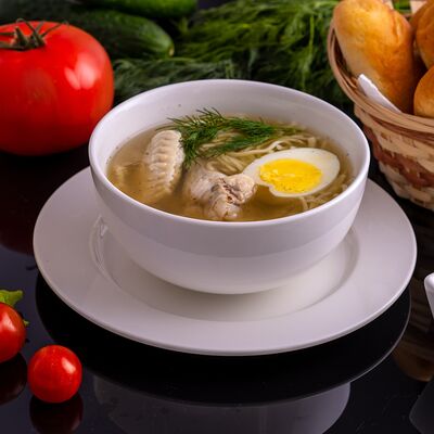 Суп-лапша с курицей в Тесоро по цене 475 ₽