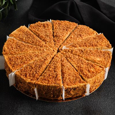 Медовик в Cheese Market по цене 1600 ₽