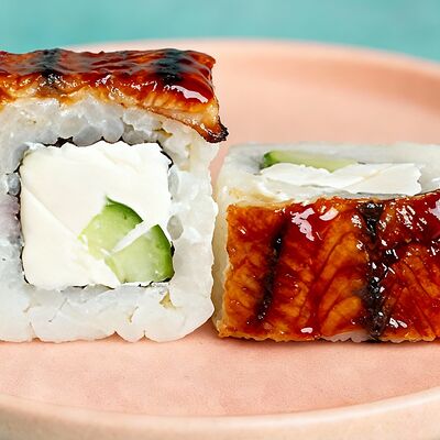 Ролл Угорь лайт в Sushi Street по цене 579 ₽