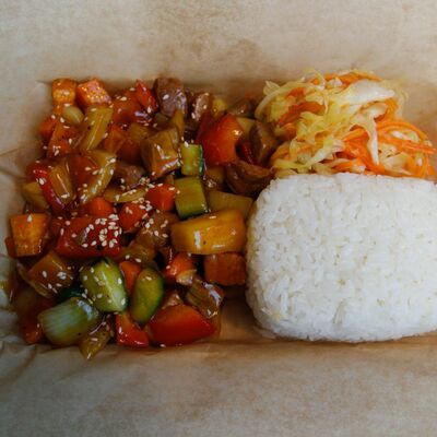 Рис с кисло-сладким соусом в Quan viet по цене 529 ₽