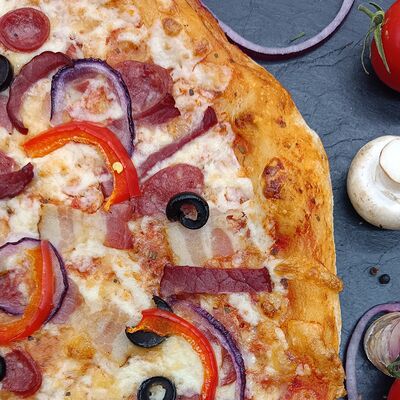 Пицца Мясное удовольствие в Teramo Pizza по цене 720 ₽