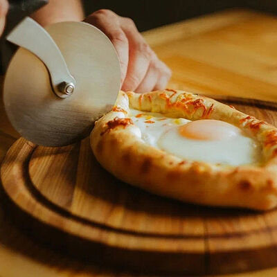 Хачапури по-аджарски в Урбан Гриль по цене 504 ₽