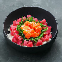 Поке с тунцом и лососем в Mojo