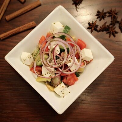 Салат Греческий в Рембрандт по цене 430 ₽