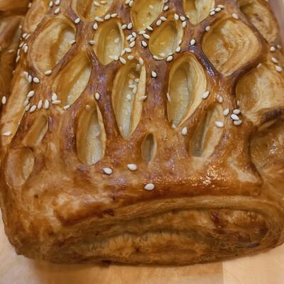 Штрудель грушевый 400 г в Кондитерская-пекарня Смайлик по цене 285 ₽