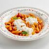 С томатами, базиликом, страчателлой и оливками в Parmesano по цене 620