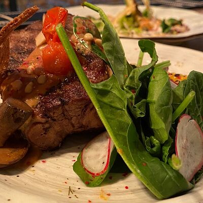 Стейк из языка в Соло по цене 820 ₽