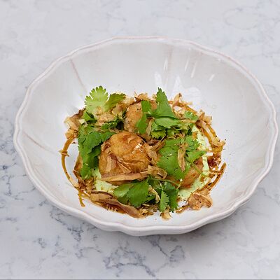 Фишболы из лосося и креветок в Икра по цене 700 ₽