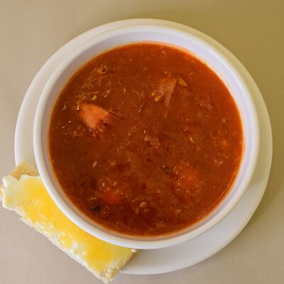 Томатный суп с багетом и пармезаном в Пряный Тимьян по цене 380 ₽