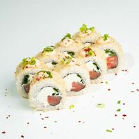 В чесноке с копчёным лососем 8 штук в ЁБИСАН