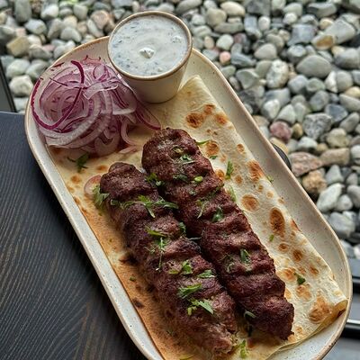 Люля кебаб из говядины-ягненка в Фабрика хинкали по цене 770 ₽