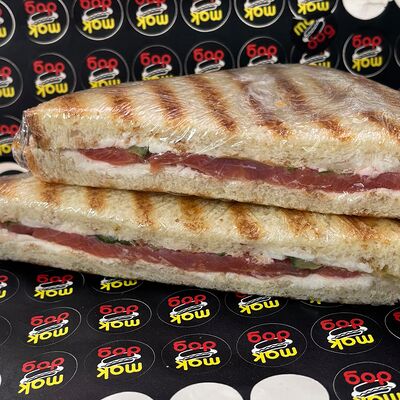 Сэндвич с форельюв Мак Дог по цене 180 ₽