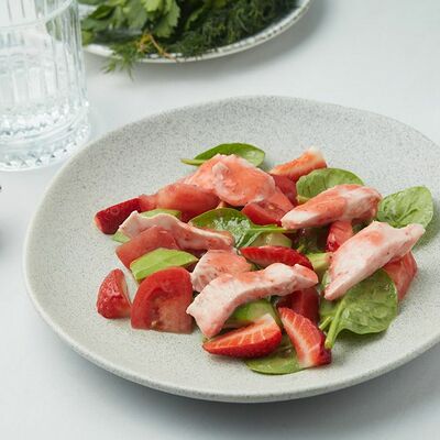 С индейкой и клубникой в Блеск по цене 490