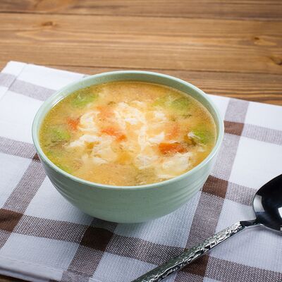 Китайский суп с помидором и яйцом в KoreaStreet по цене 499 ₽