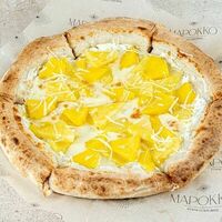 Пиццетта с манго и ананасамив Ресторан Марокко