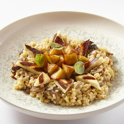 Булгур с халуми и баклажанами в Слоёнка по цене 590 ₽