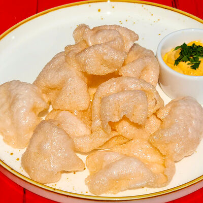 Креветочные чипсы с соусом Спайс в Pho Hoi An по цене 259 ₽
