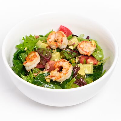 Салат с лангустинами, клубникой и авокадо в Ciro bistro по цене 1200 ₽