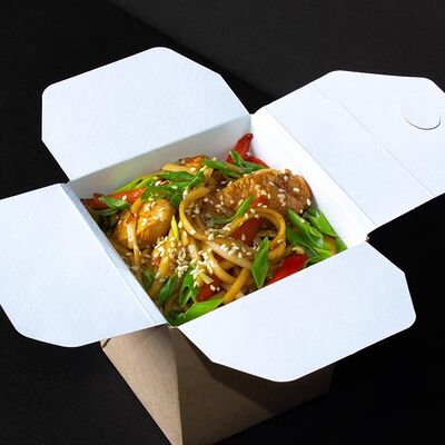 Вок с бедром индейки в Sushi House по цене 379 ₽