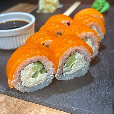 Ролл Филадельфия (8 шт) в Friends Market по цене 750 ₽