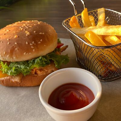 Школьный комбо в Coffee Pit по цене 450 ₽