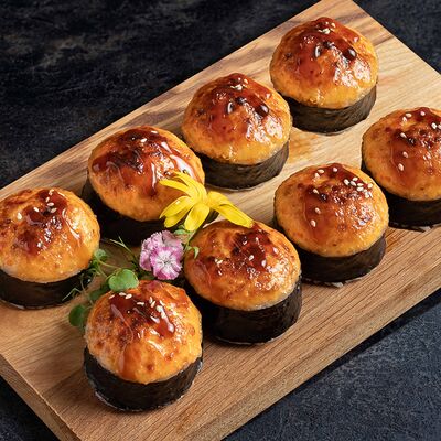 Запечённый ролл Эби идзуми тай в Вкусно Суши по цене 550
