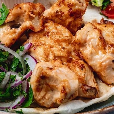 Шашлык из куриного филе в Мангал по цене 690