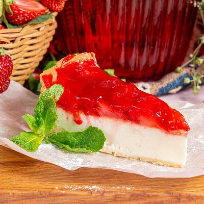 Клубничный чизкейк в Мушмула по цене 479