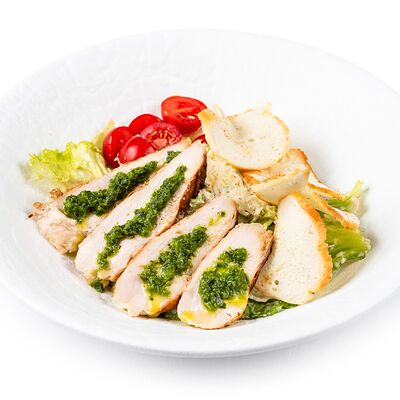Цезарь с куриной грудкой в Гриль хаус по цене 550 ₽