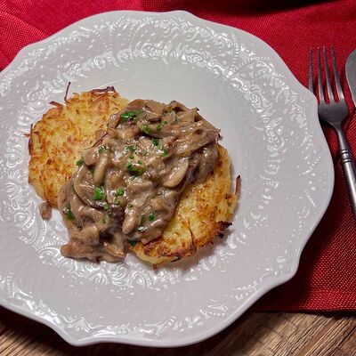 Драники с грибным соусом в Двор Помидор по цене 600