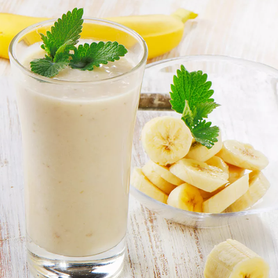 Банановый молочный коктейль в Три печки по цене 600 ₽