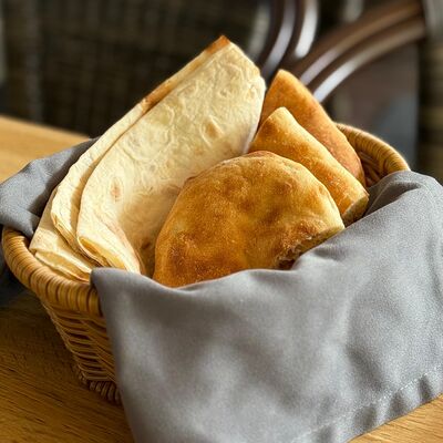 Тандырная лепешка в Усадьба по цене 160 ₽