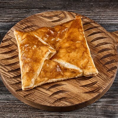 Хачапури слоеное в Suli & Co по цене 310 ₽