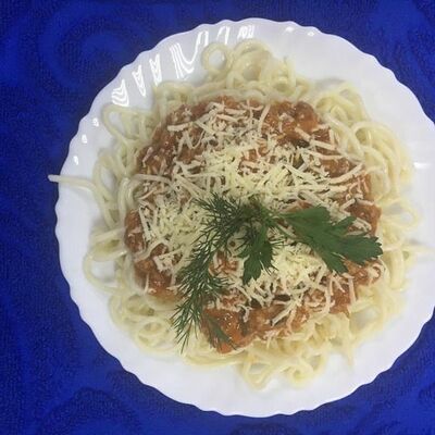Спагетти болоньезе в Домашняя кухня у Ирмы по цене 300 ₽
