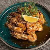 Креветки тигровые в кисло-сладком соусе в YUMMY