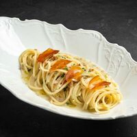 Спагетти с вонголе в соусе из белого вина в Capo Ristorante