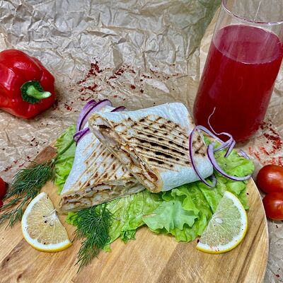 Мега с красным луком в Doner Like по цене 539 ₽