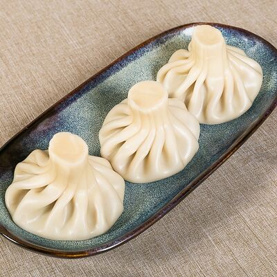 Хинкали варёные с грибами в Лариса Ивановна по цене 470 ₽