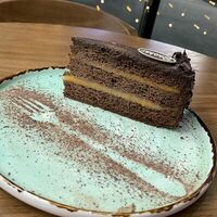 Торт захер в Daddy's Cafe