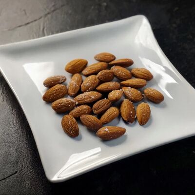 Миндаль жареный в Шампур по цене 370 ₽