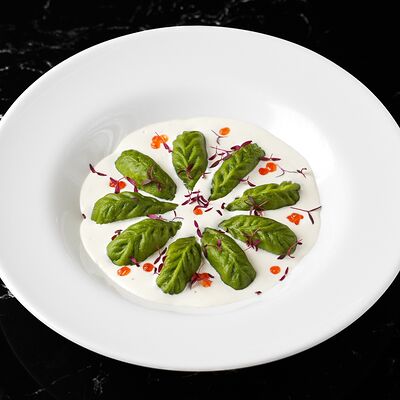 Шпинатные курзе с семгойв Nest по цене 950 ₽