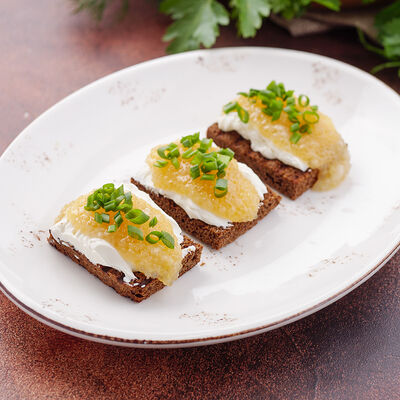 Бутерброды Царские со щучьей икрой в Сандуны Урал по цене 1530 ₽