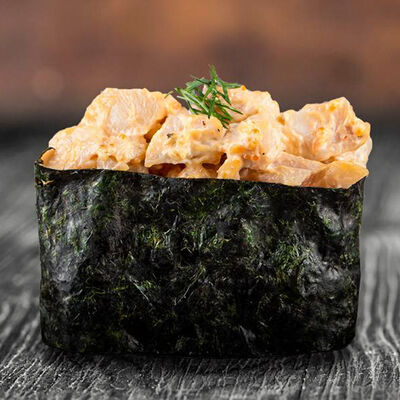 Острые суши Окунь в Суши Рай по цене 150 ₽