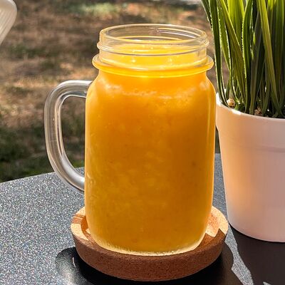 Смузи манго-маракуйя в Coffee Pit по цене 390 ₽