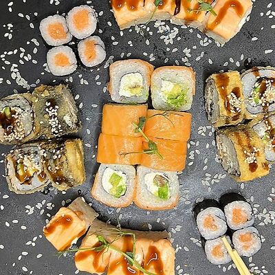 Сет Филадельфия в Barbara Пироги/Пицца/Роллы по цене 1790 ₽