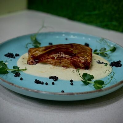 Сёмга в сливочном соусе в Хинкальная Едим вкусно по цене 980 ₽