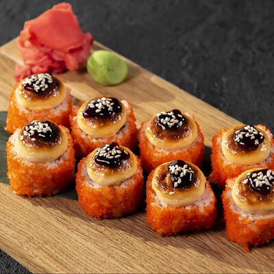 Ролл запеченный угорь в Soju по цене 900 ₽