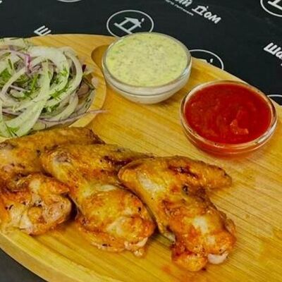 Из куриных крыльев в Берёзка по цене 390 ₽