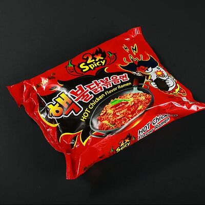 Лапша Пультак двойная острота в Momo Chicken Korean по цене 289 ₽